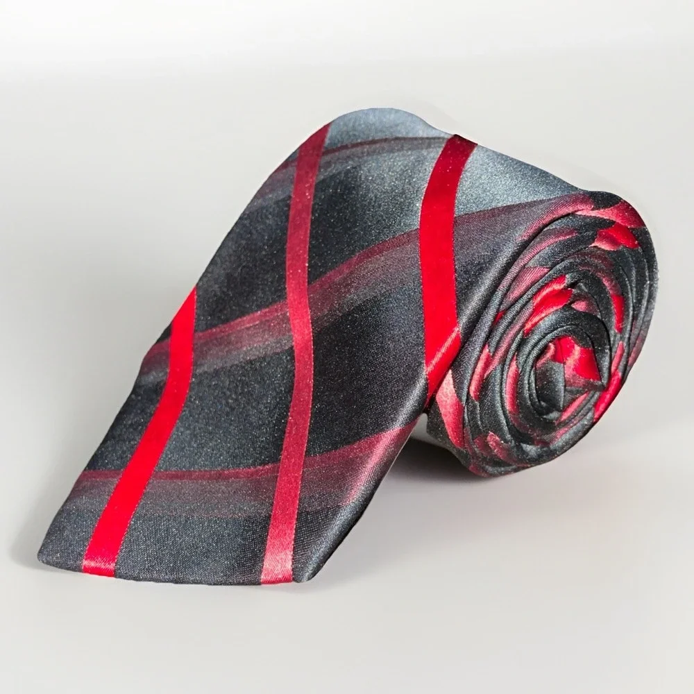 Croft & Barrow Black, Red Plaid‎ Polyester Designer Tie